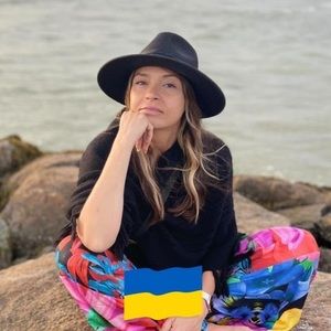 Meet your Posher, Alena